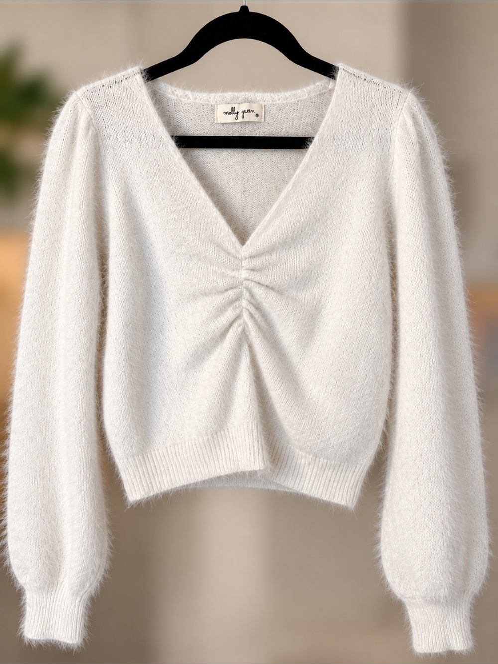 Molly Green Ivory Fuzzy Ruched V Neck Cropped Sweater Size M